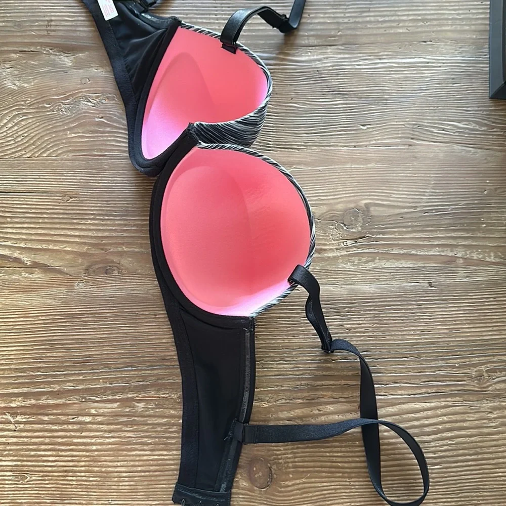 VS PINK bombshell bra gray/black padded 34DD new